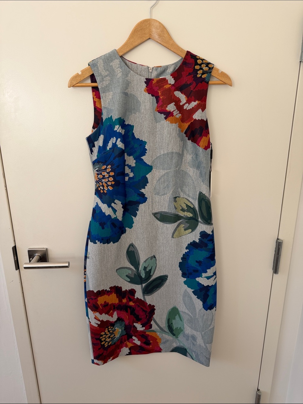 NWT Calvin Klein Sleeveless Multicolor Floral Shift Dress - Blue & Grey